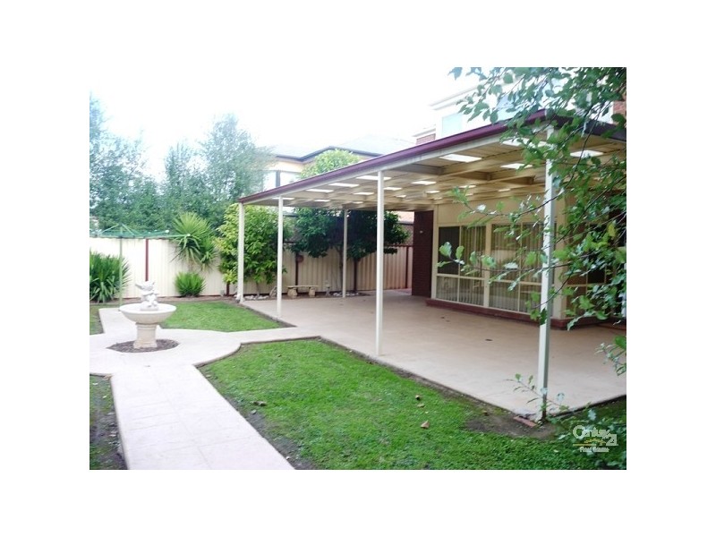 8 Bream St, Maribyrnong VIC 3032