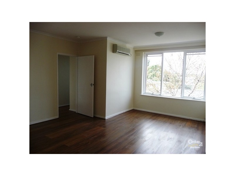 9/10 Middle Road, Maribyrnong VIC 3032