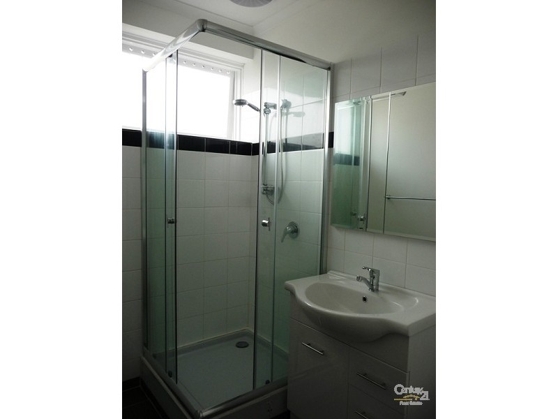 9/10 Middle Road, Maribyrnong VIC 3032