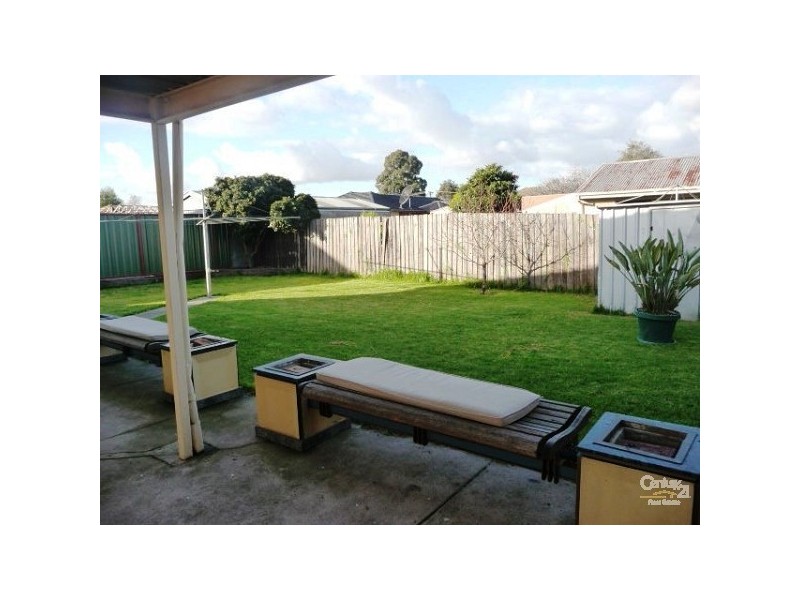 2A Kirbister, Pascoe Vale VIC 3044