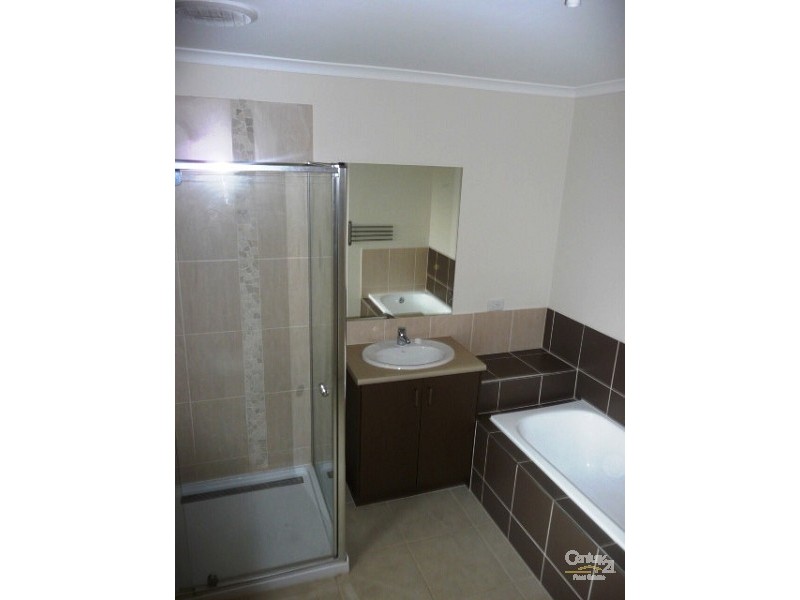 1/696 Pascoe Vale Road, Oak Park VIC 3046