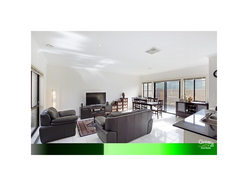 4/30 Snell Grove, Oak Park VIC 3046