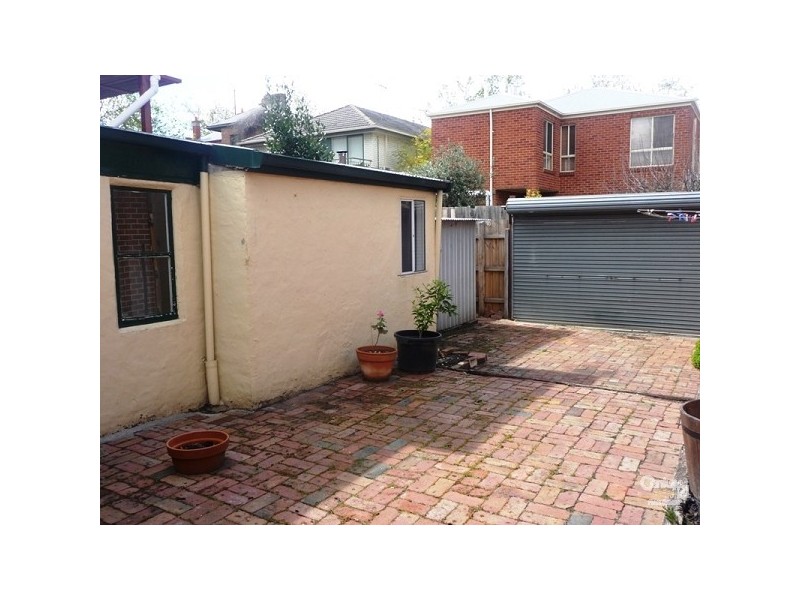 27 Pridham Street, Kensington VIC 3031