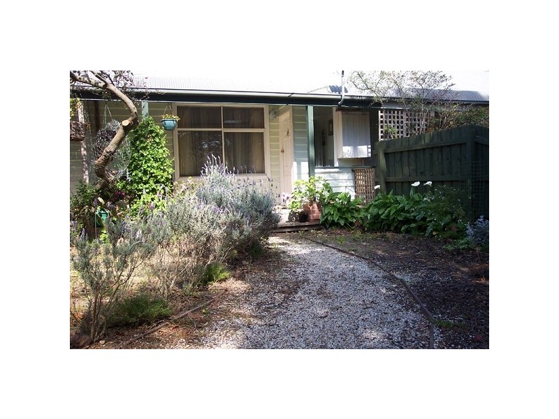 4b Shanns Avenue, Mount Martha VIC 3934