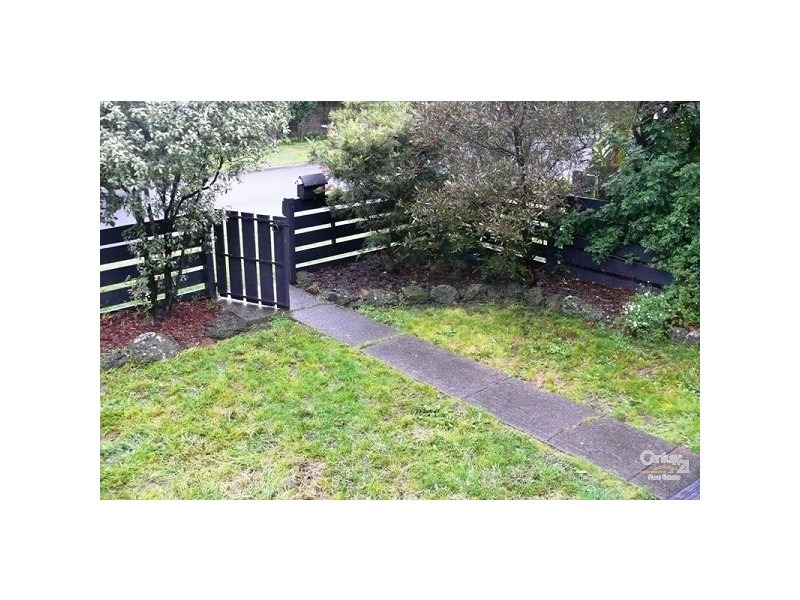 7/4-8 Kenaud Avenue, Mount Eliza VIC 3930