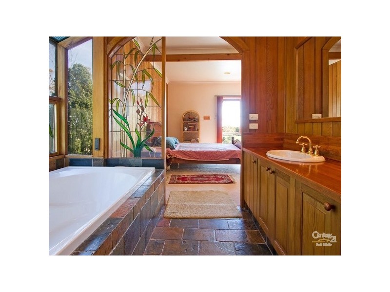 11 Mohilla Street, Mount Eliza VIC 3930