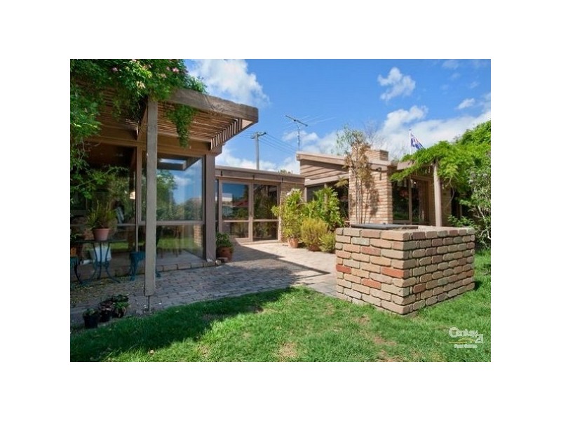 9 Sandpiper Way, Mount Eliza VIC 3930