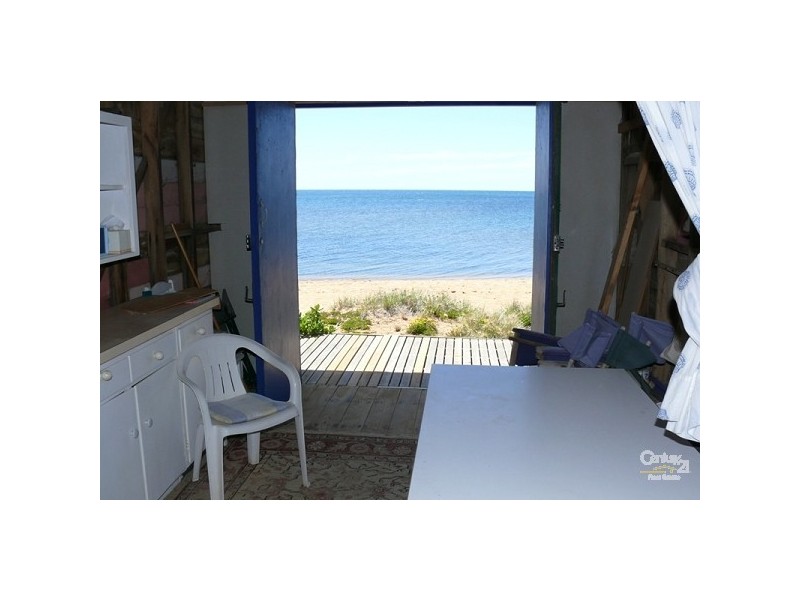 80 BEACH BOX Ranelagh Beach, Mount Eliza VIC 3930