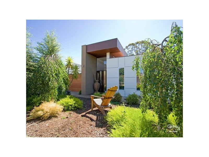 9A Old Mornington Road, Mount Eliza VIC 3930