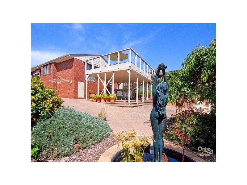 26 Volitans Avenue, Mount Eliza VIC 3930