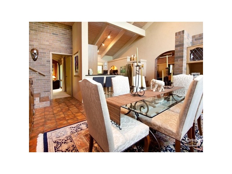 8 Meribil Close, Mount Eliza VIC 3930