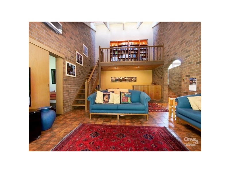 8 Meribil Close, Mount Eliza VIC 3930