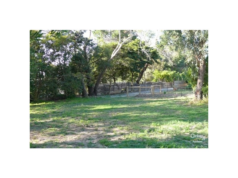 22 Erang Drive, Mount Eliza VIC 3930