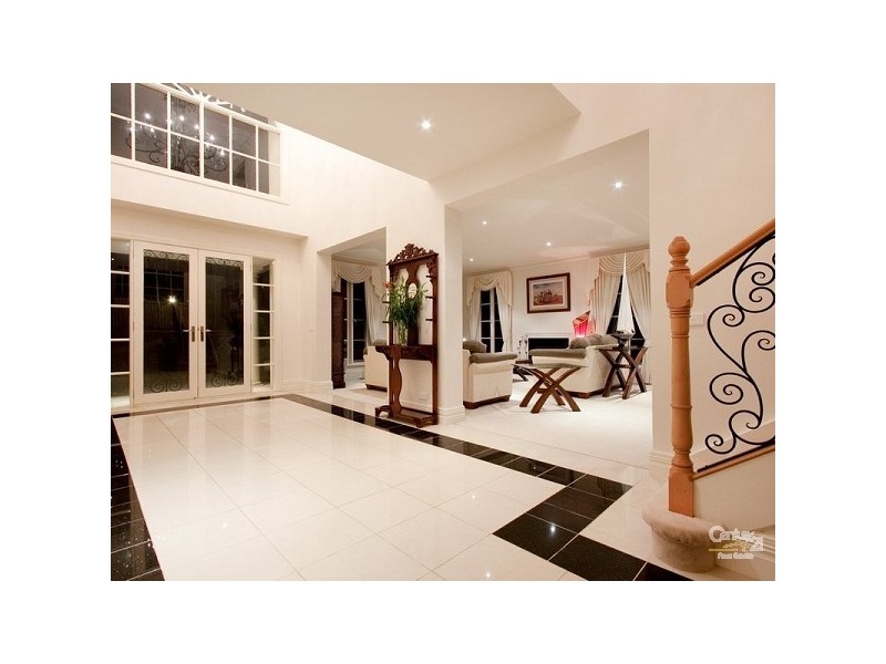 5 Lois Place, Mount Eliza VIC 3930