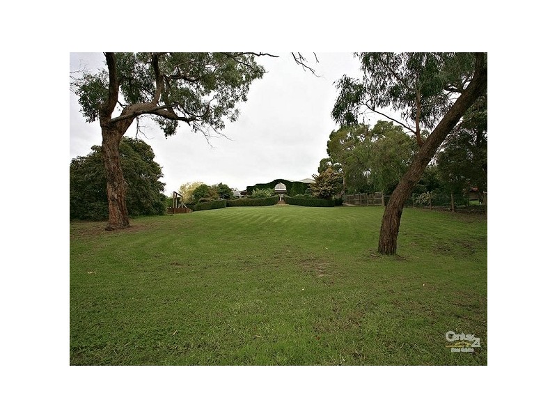 3 Parkland Close, Frankston South VIC 3199