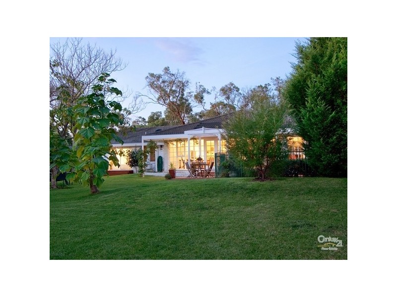 8 Leindan Court, Mount Eliza VIC 3930