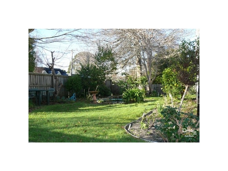16 Fleetwood, Frankston South VIC 3199