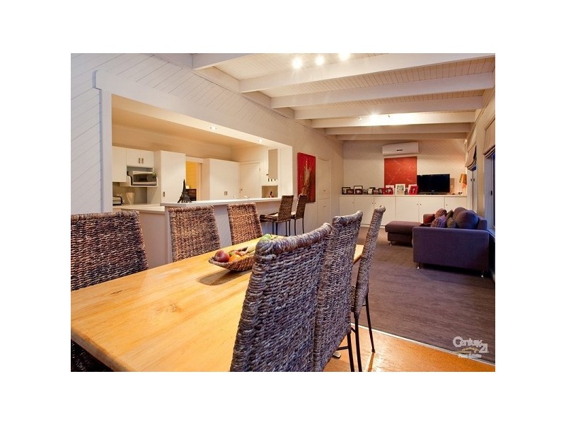 20 Downward Street, Mornington VIC 3931