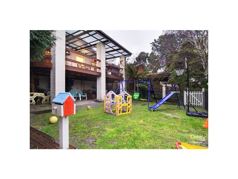 6 Bonnyview Road, Mount Eliza VIC 3930