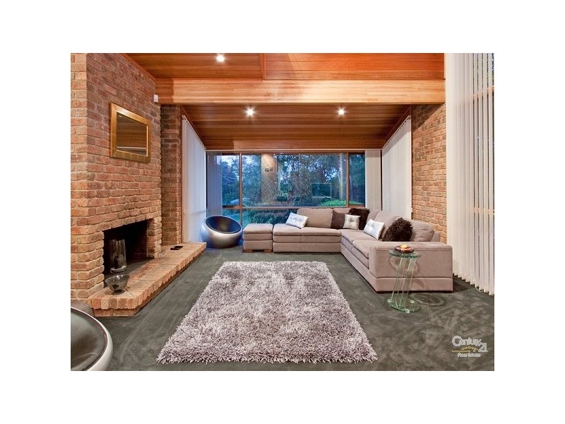 20 McCutcheon Close, Mount Eliza VIC 3930