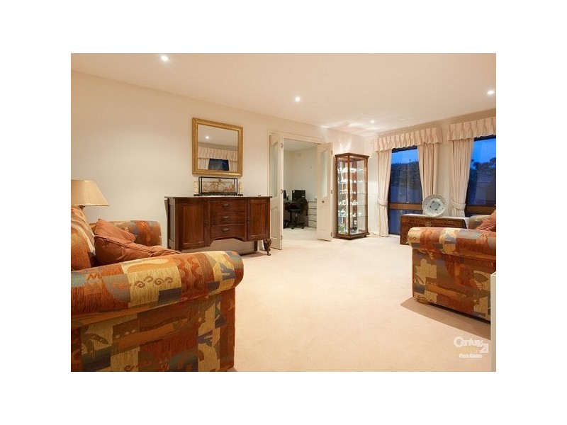 6 Leindan Court, Mount Eliza VIC 3930