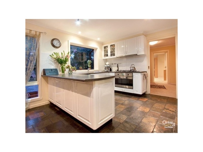 49 Summerhill Crescent, Mount Eliza VIC 3930