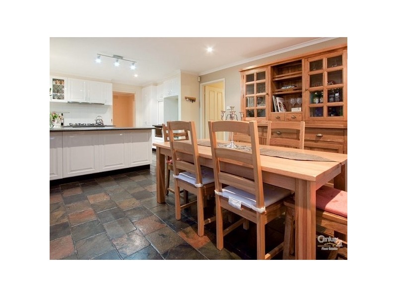 49 Summerhill Crescent, Mount Eliza VIC 3930