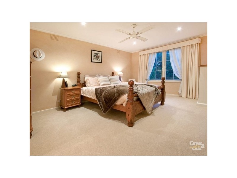 49 Summerhill Crescent, Mount Eliza VIC 3930