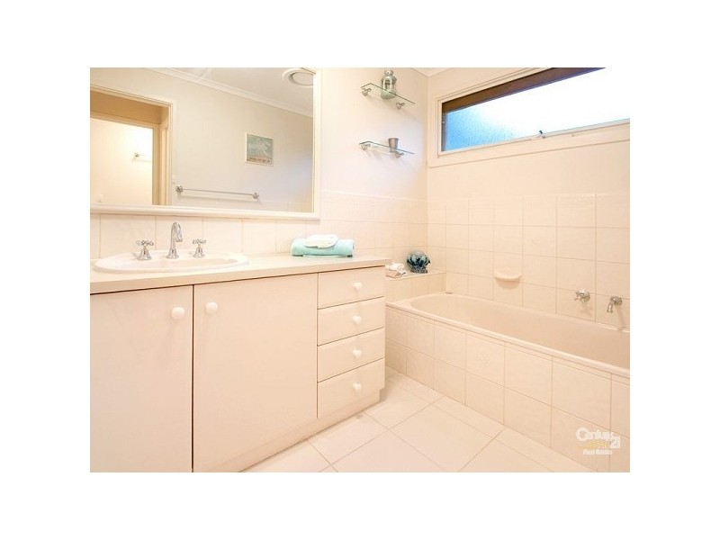 49 Summerhill Crescent, Mount Eliza VIC 3930