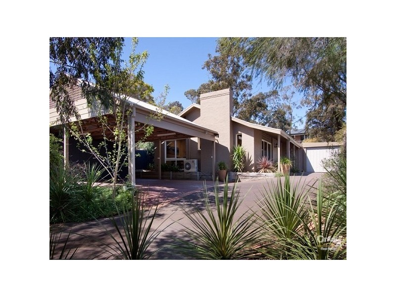 22 Bundara Crescent, Mount Eliza VIC 3930