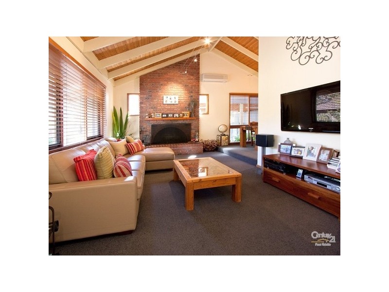 22 Bundara Crescent, Mount Eliza VIC 3930
