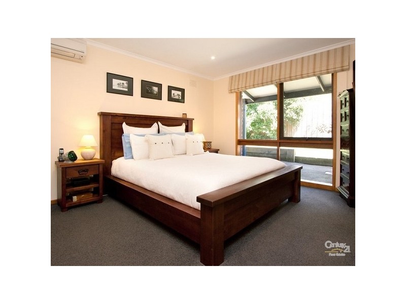 22 Bundara Crescent, Mount Eliza VIC 3930