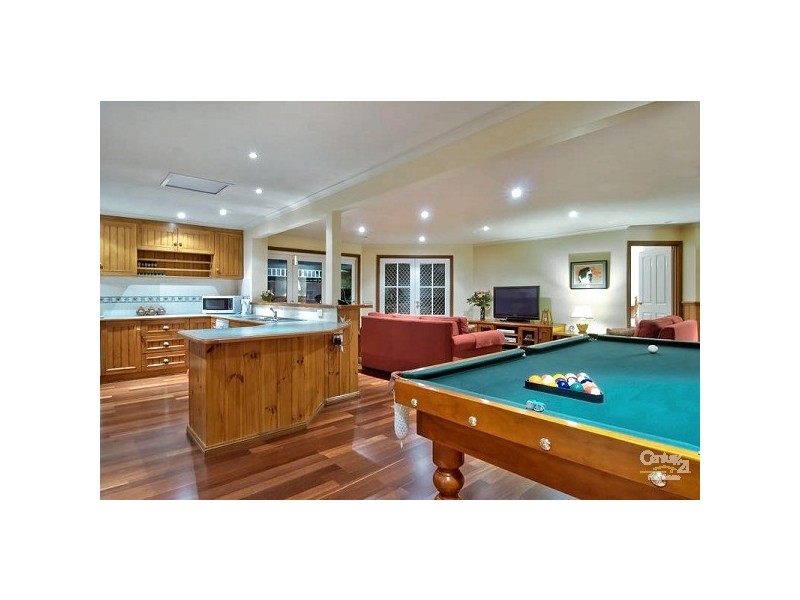 9 Swamp Gum Place, Somerville VIC 3912