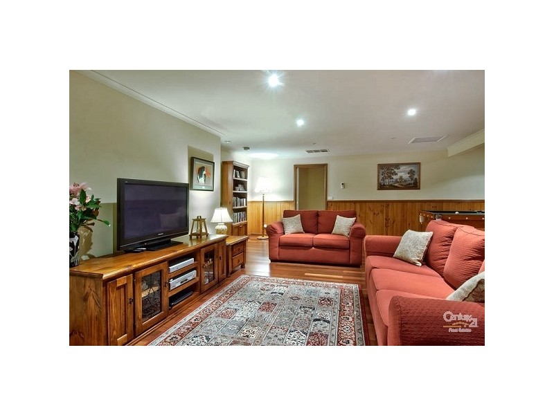 9 Swamp Gum Place, Somerville VIC 3912