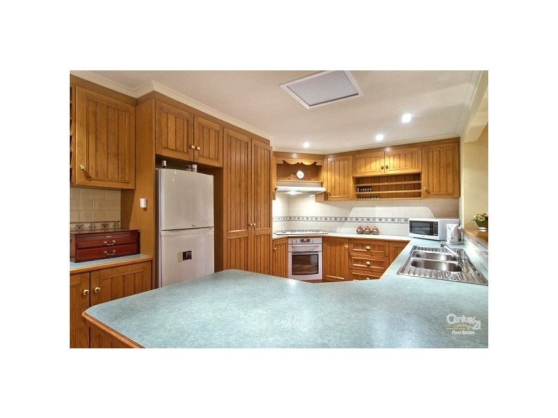 9 Swamp Gum Place, Somerville VIC 3912