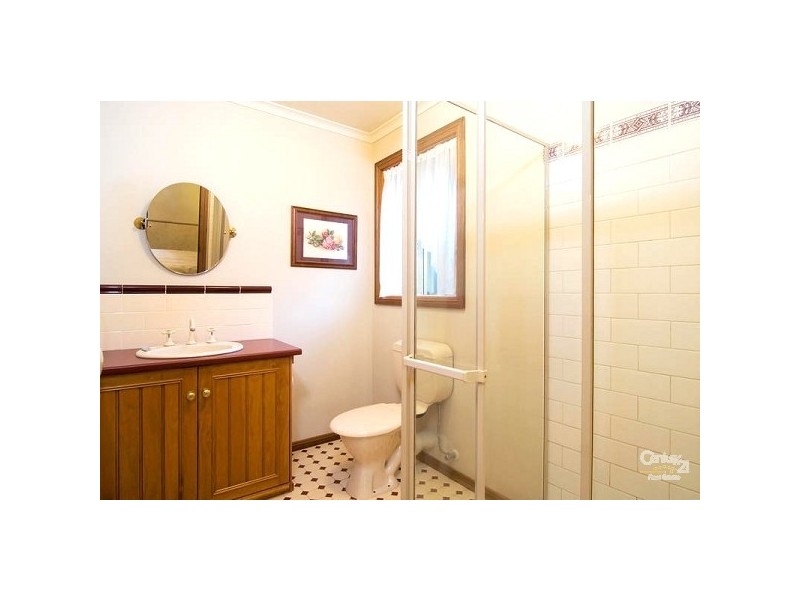 9 Swamp Gum Place, Somerville VIC 3912