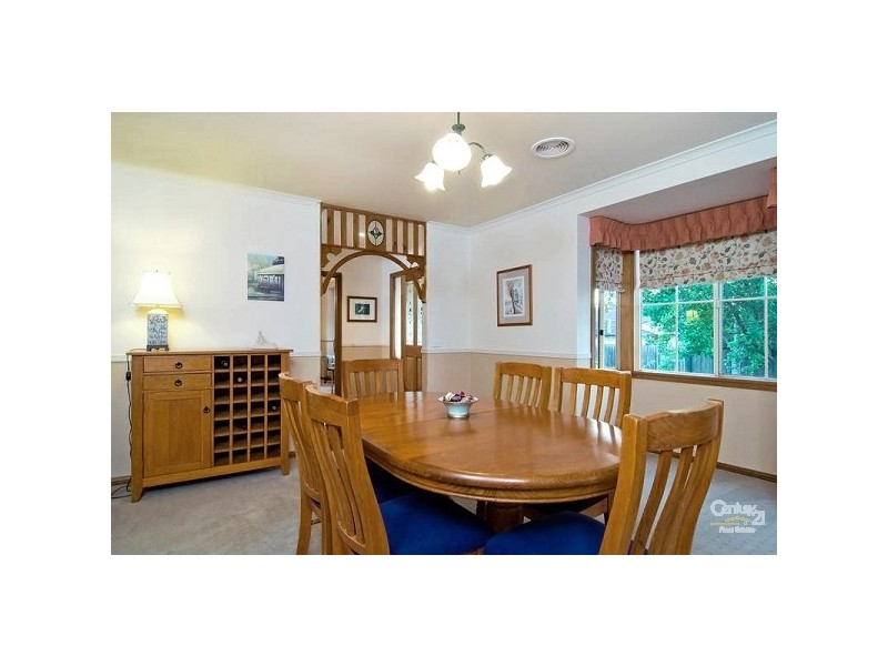 9 Swamp Gum Place, Somerville VIC 3912