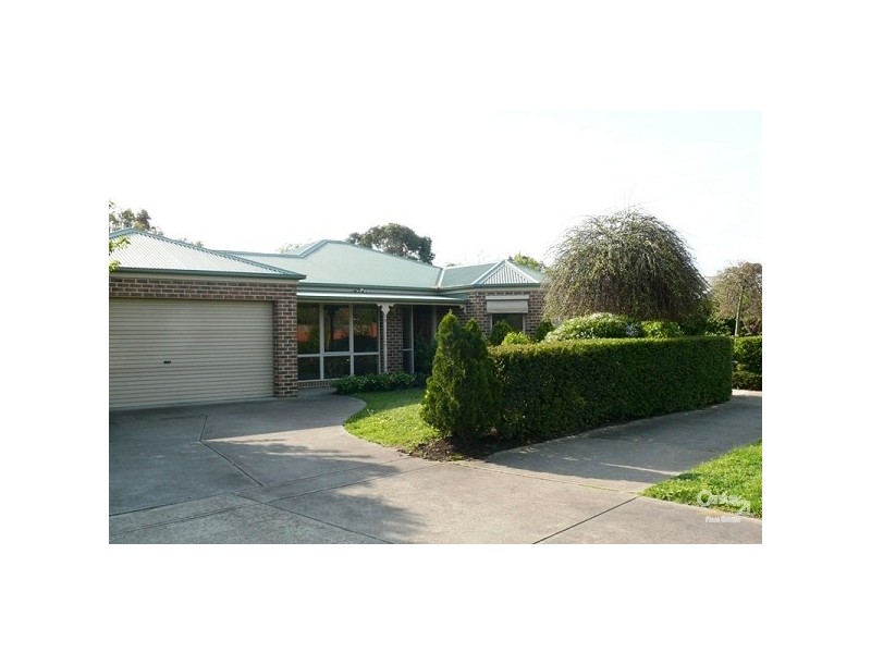 16 Layton Crescent, Mount Martha VIC 3934