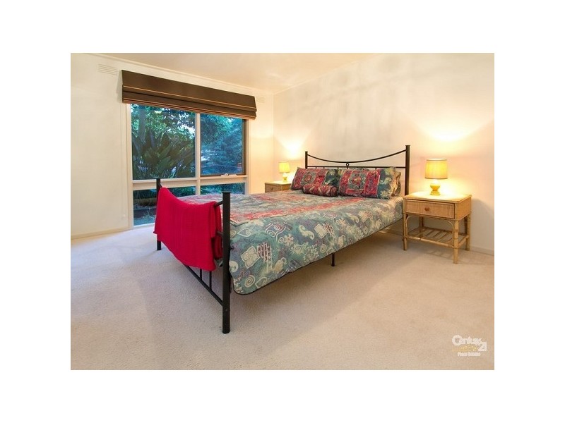 4 Camelot Court, Mount Eliza VIC 3930