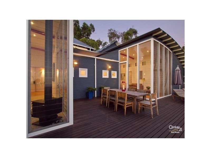 70 Eumeralla Grove, Mount Eliza VIC 3930