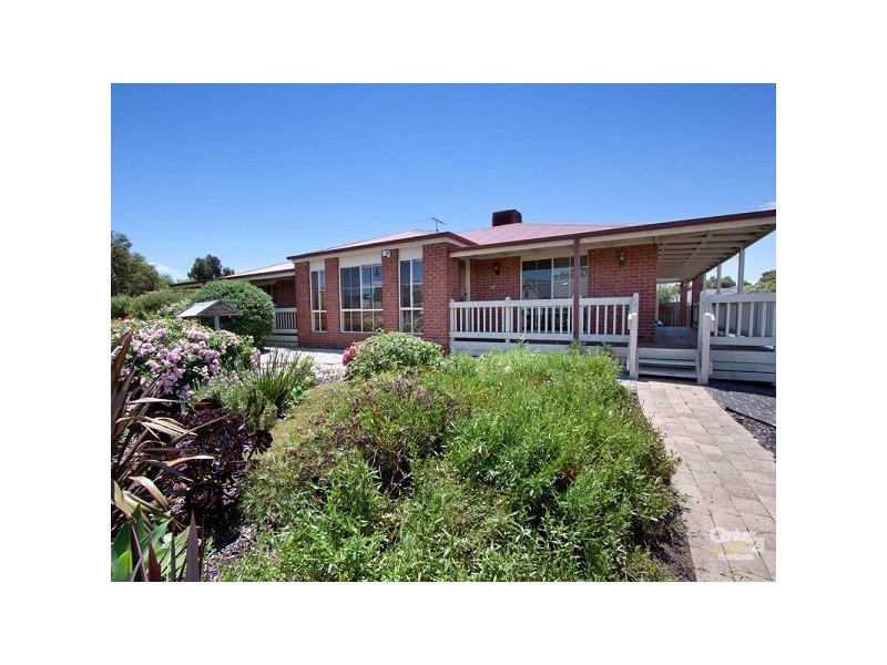 1 Sarshas Way, Mount Martha VIC 3934