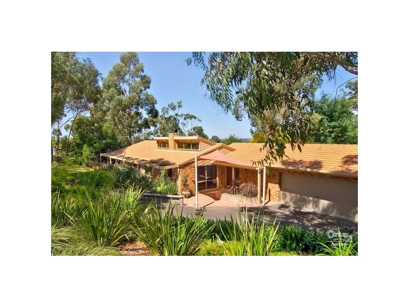 2-4 Orrong Grove, Mount Eliza VIC 3930