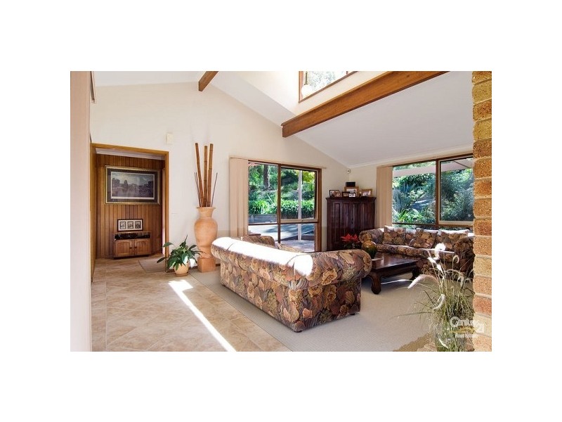 2-4 Orrong Grove, Mount Eliza VIC 3930