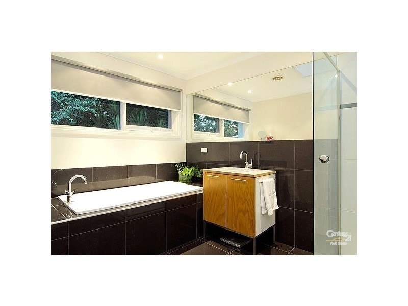 102 Quinns Parade, Mount Eliza VIC 3930