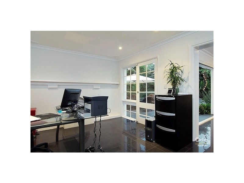 102 Quinns Parade, Mount Eliza VIC 3930