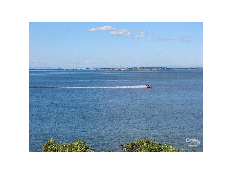 2/41 Forrest Avenue, Newhaven VIC 3925
