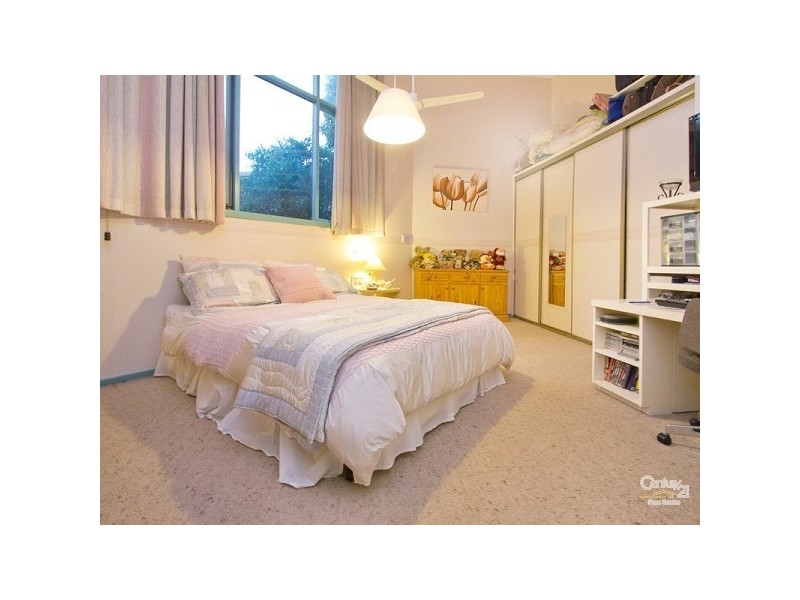 1 Cornwall, Mount Martha VIC 3934