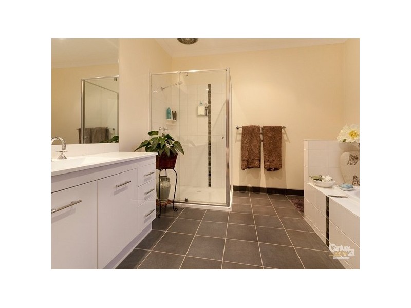 50 Bethanga Street, Mount Eliza VIC 3930