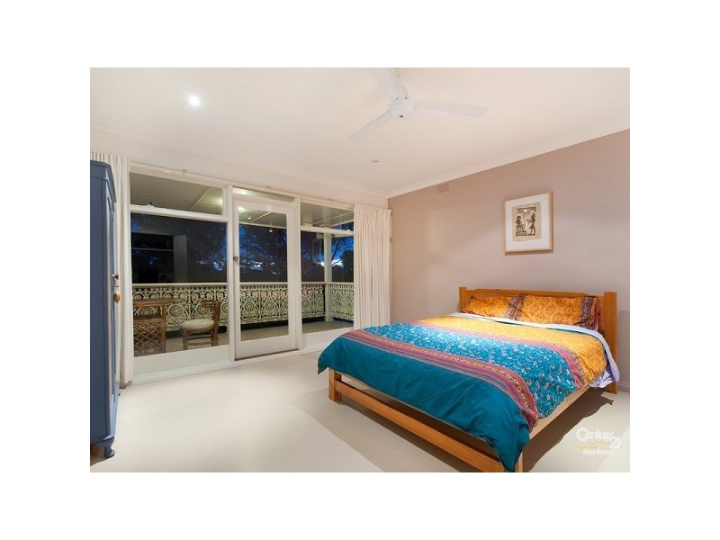 4 Nunga Court, Mount Eliza VIC 3930