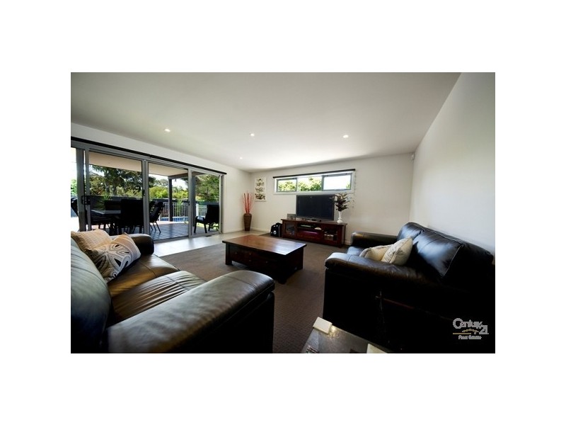 69 Bethanga Street, Mount Eliza VIC 3930